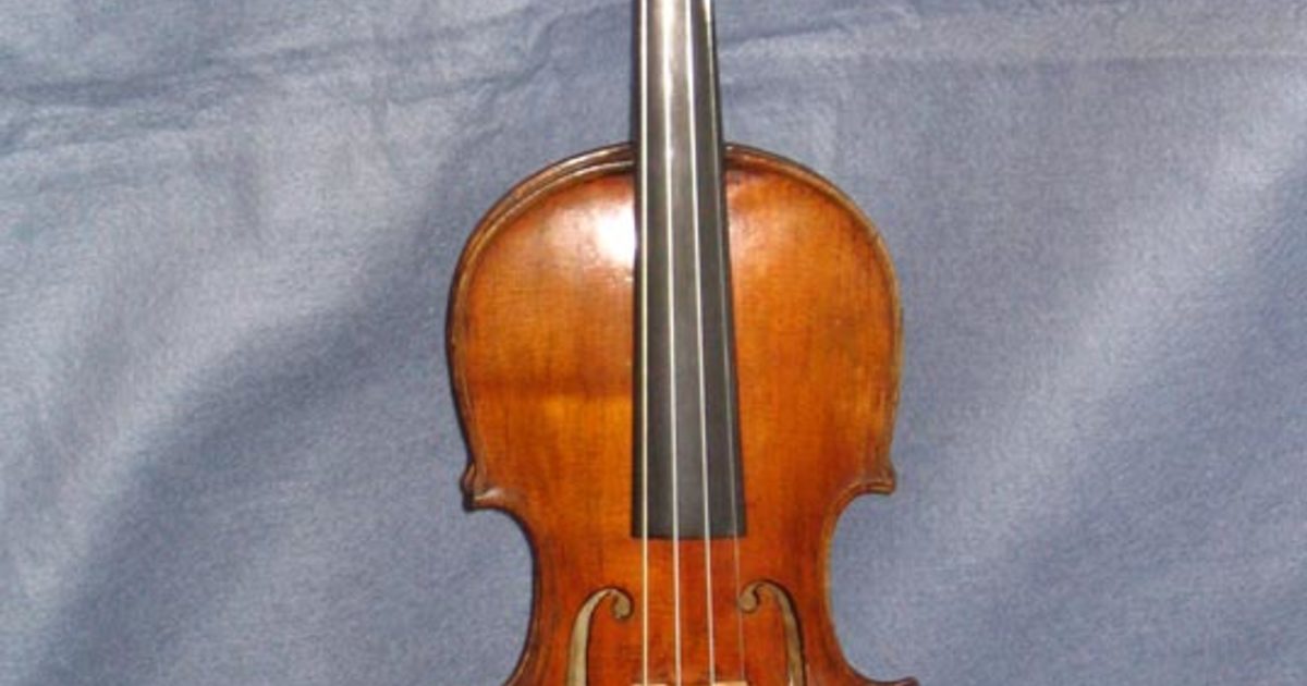 A Violin Makers Musics Mason, OH