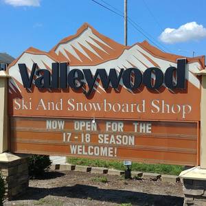 Valleywood Ski and Snowboard Shop